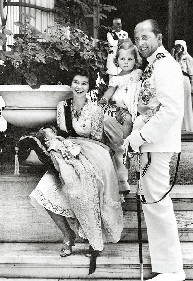 Η δυναμική βασίλισσα-1