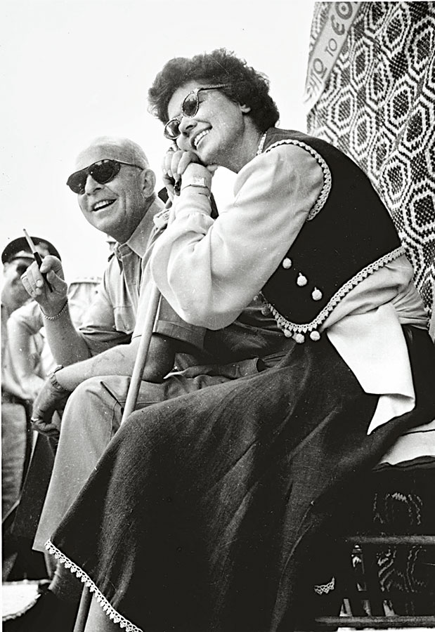 Η δυναμική βασίλισσα-3