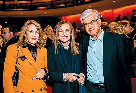 Η Μαρινέλλα τραγούδησε για την «ΕΛΠΙΔΑ» και αποθεώθηκε από το κοινό-2