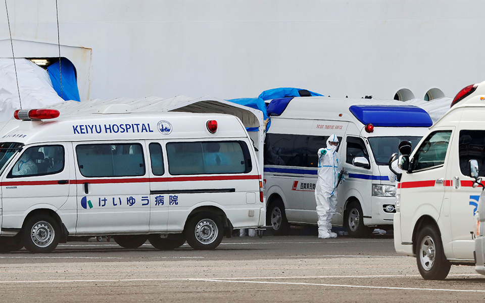 Η κρουαζιέρα του τρόμου: Νέα ύποπτα κρούσματα του κορωνοϊού στο Diamond Princess (φωτογραφίες)-4