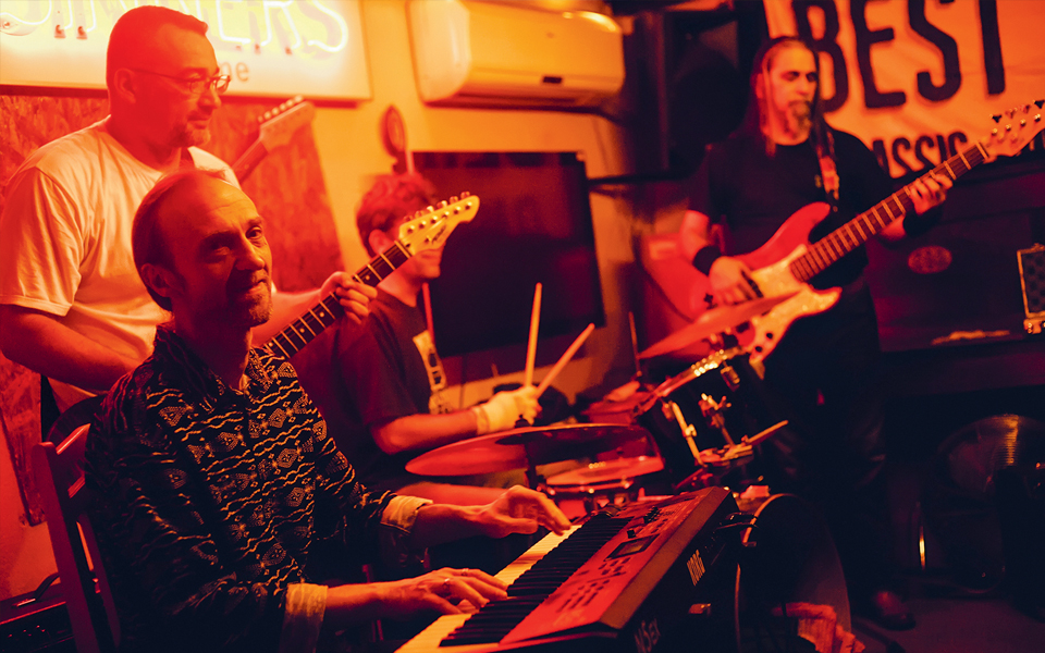 TAΞΙΔΙΑ, αυτή την Κυριακή με την Καθημερινή γνωρίζουμε τη χειμωνιάτικη Καλαμάτα και οργανώνουμε τις αποδράσεις μας για τις Απόκριες.-6