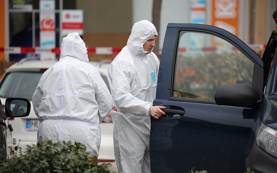 Γερμανία-Επιθέσεις: Ρατσιστικά τα κίνητρα του δράστη – Στο μικροσκόπιο το παρελθόν του-3