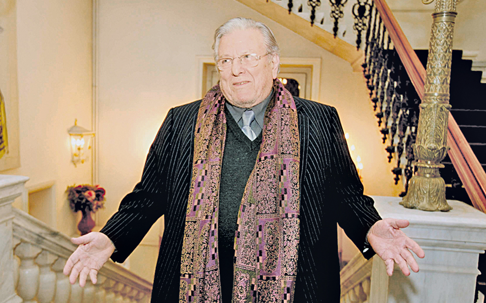 Εφυγε από τη ζωή ο Κώστας Βουτσάς-1