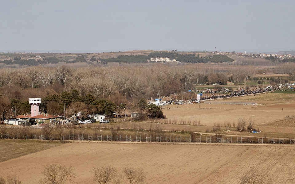 Στον Εβρο οι επικεφαλής της Ε.Ε. – Πέταξαν πάνω από τα χερσαία σύνορα με Τουρκία (φωτογραφίες)-5