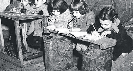 Ανεπούλωτες πληγές και εθνικός διχασμός-1