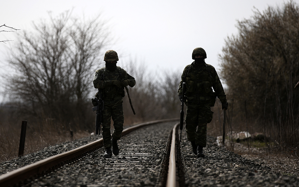 «Θωρακισμένος» ο Εβρος – Ενισχύεται ο φράχτης (βίντεο – φωτογραφίες)-2