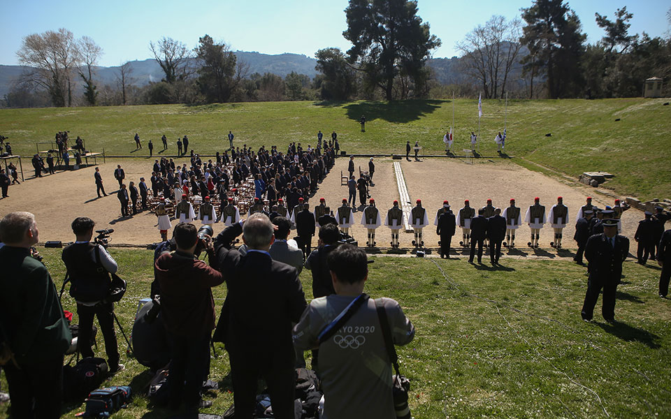 Ολυμπιακοί Αγώνες: Ξεκίνησε το ταξίδι της Ολυμπιακής φλόγας προς το Τόκιο-1