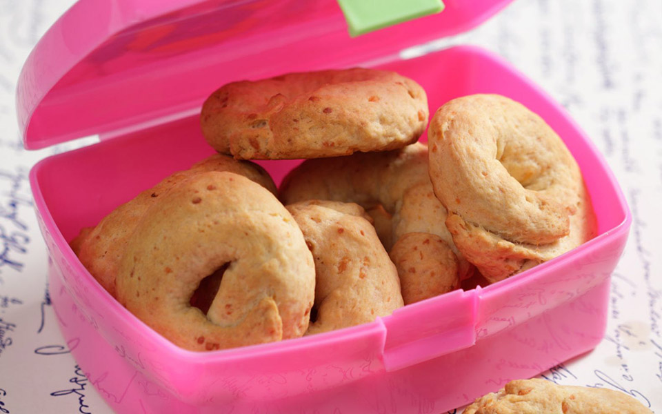 Αφιέρωμα: μαγειρεύουμε με τα παιδιά (13 συνταγές)-9