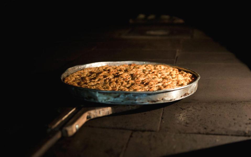 Αφιέρωμα: πίτες και τάρτες για όλη την οικογένεια (17 συνταγές)-2