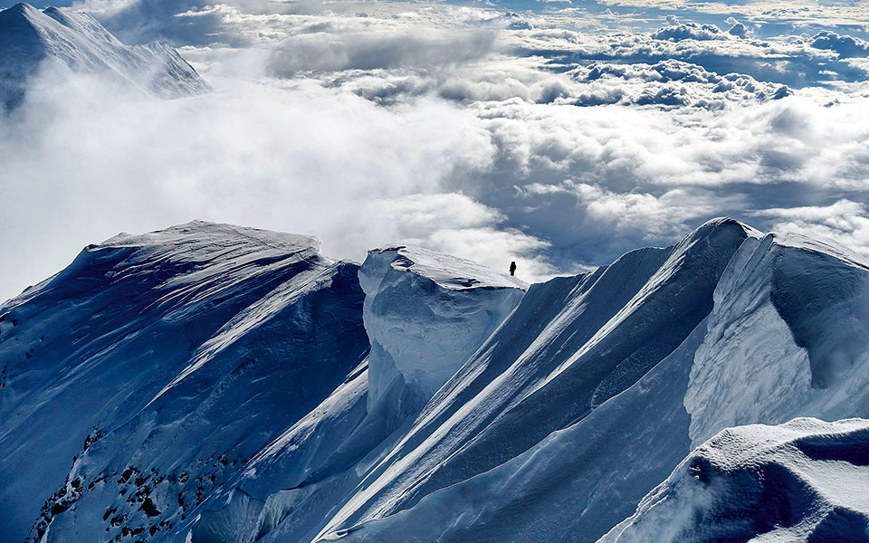 Χριστίνα Φλαμπούρη: Η πρώτη Ελληνίδα που κατάφερε να πατήσει το πόδι της στις επτά ψηλότερες κορυφές όλων των ηπείρων.-2