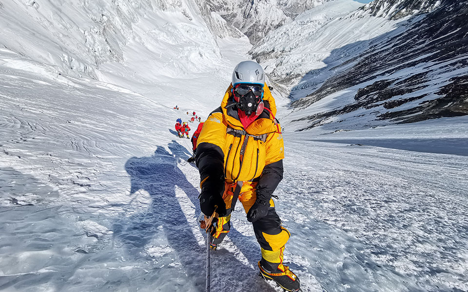 Χριστίνα Φλαμπούρη: Η πρώτη Ελληνίδα που κατάφερε να πατήσει το πόδι της στις επτά ψηλότερες κορυφές όλων των ηπείρων.-3