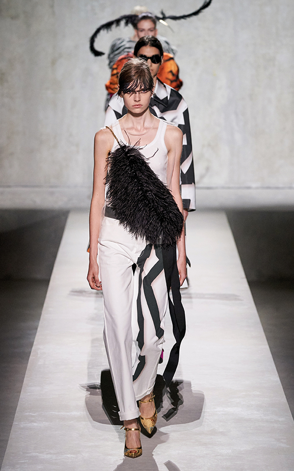 “VOGUE” επετειακό τεύχος Απριλίου, αυτή την Κυριακή με την Καθημερινή-3