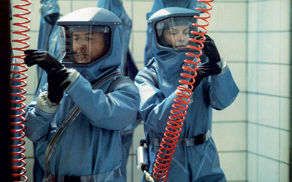 Μια «καφκική» εποχή-2