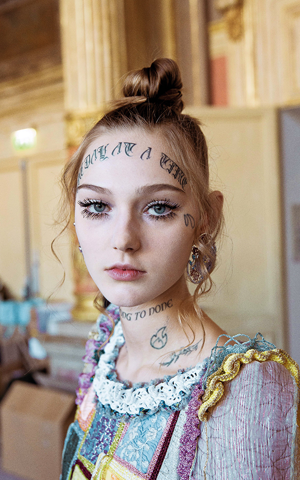 “VOGUE” επετειακό τεύχος Απριλίου, αυτή την Κυριακή με την Καθημερινή-6