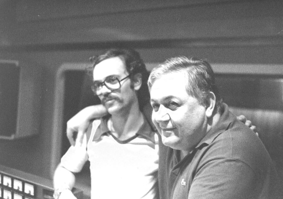 «Ησυχία παρακαλώ, κόκκινο, γράφουμε!»-3