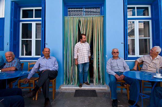 Τα καφενεία όλα κλειστά…-1