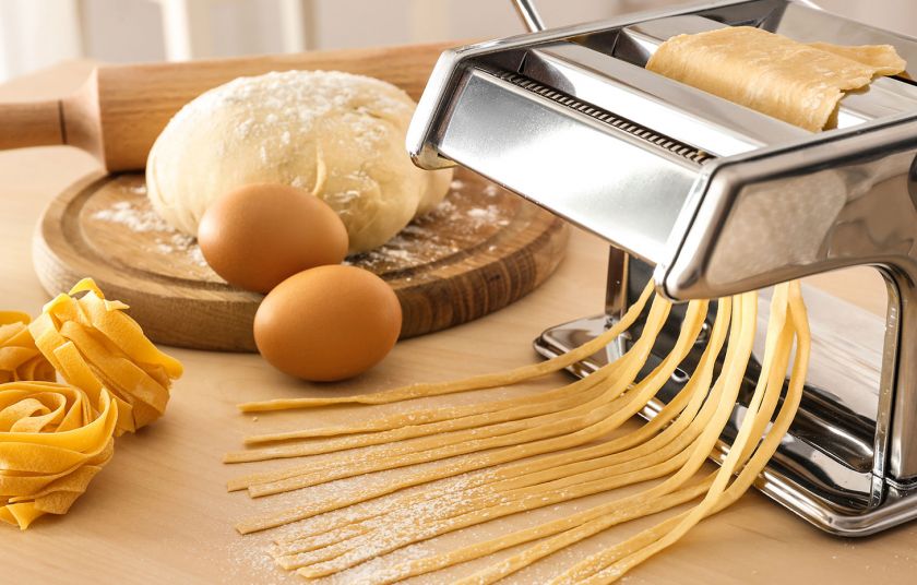 Αφιέρωμα: Φτιάχνουμε φρέσκα ζυμαρικά-3