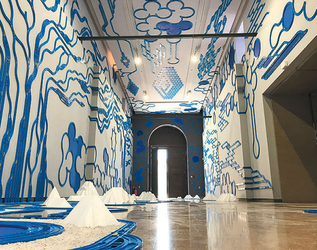 Ενα κουκούλι στον κήπο του Βυζαντινού Μουσείου-2