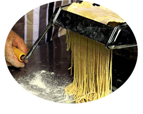 Αφιέρωμα: Φτιάχνουμε φρέσκα ζυμαρικά-1