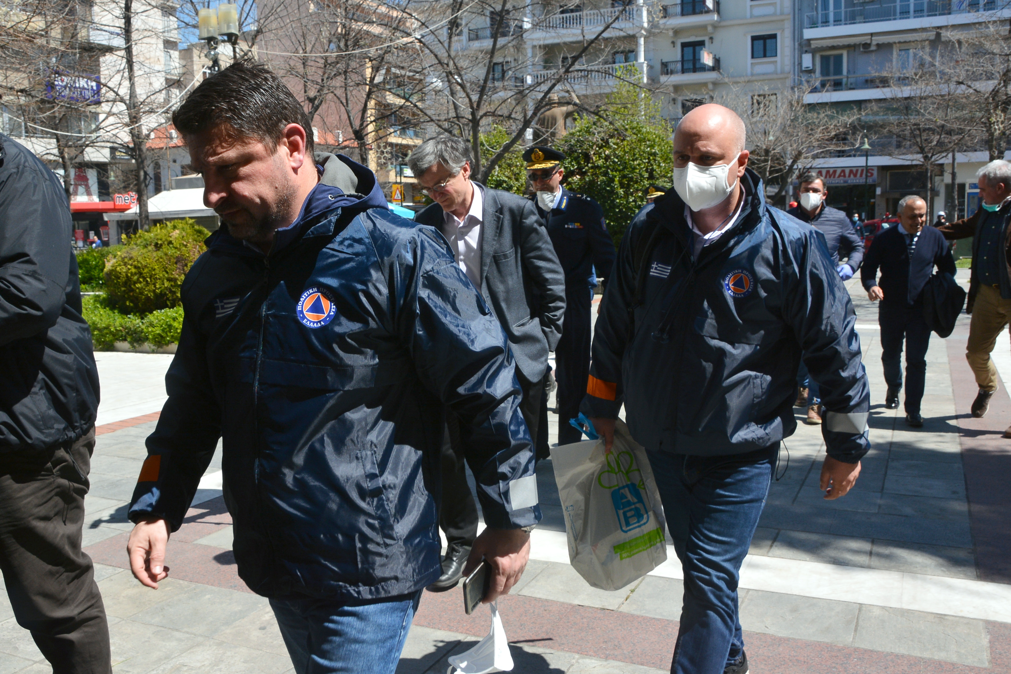 Ανησυχία για τα κρούσματα κορωνοϊού σε οικισμό Ρομά στη Λάρισα – Κλείνουν όλες οι λαϊκές αγορές στη Θεσσαλία-1