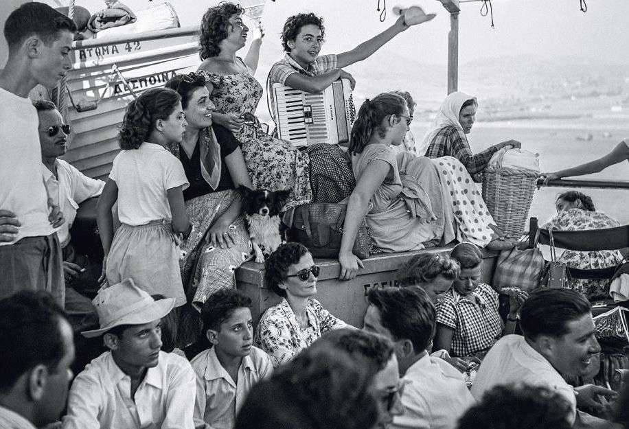 #Stayhome Ρόμπερτ Μακέιμπ: Φωτογραφίζοντας τη Νέα Υόρκη από το παράθυρό του-2