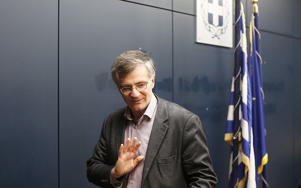 Κορωνοϊός: Η αισιοδοξία χέρι χέρι με την ανησυχία-1