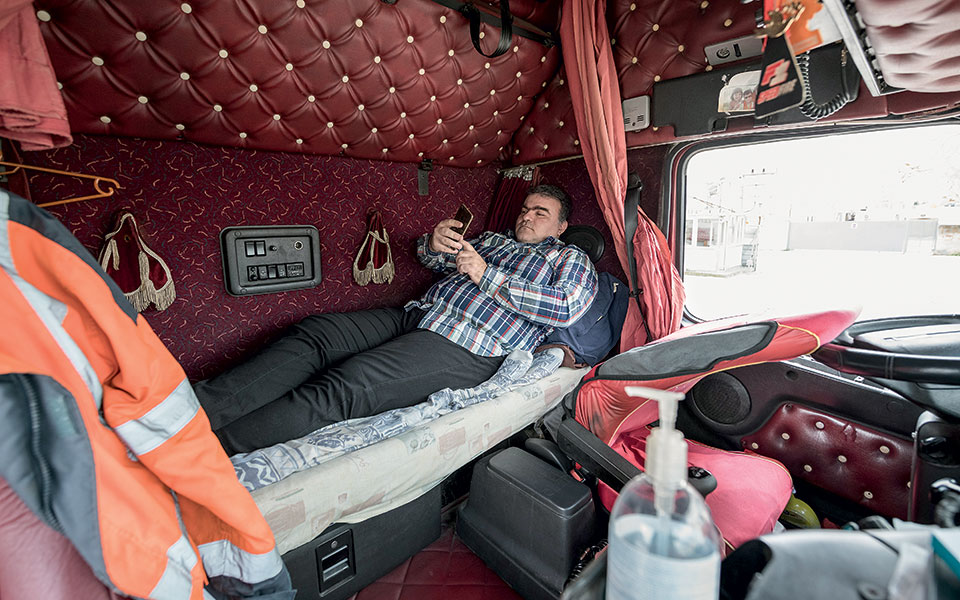 «Βασιλιάς» σε έρημους δρόμους-1