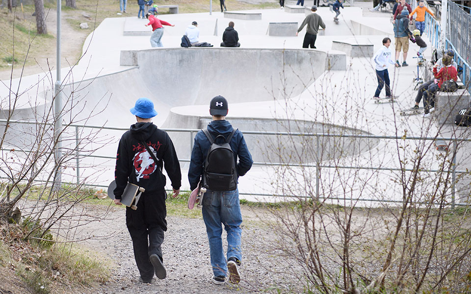 Η Ευρώπη βγαίνει με δειλά βήματα από την καραντίνα – Τι ισχύει, τι εξετάζεται σε κάθε χώρα-4