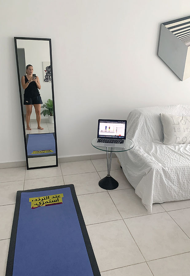 H καραντίνα αλλού-5