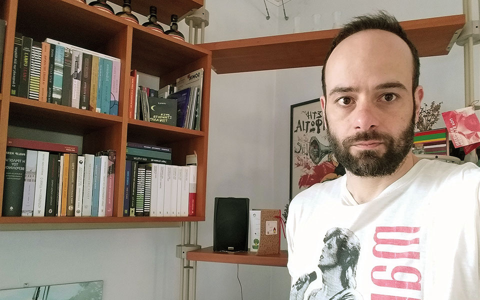 H καραντίνα αλλού-1