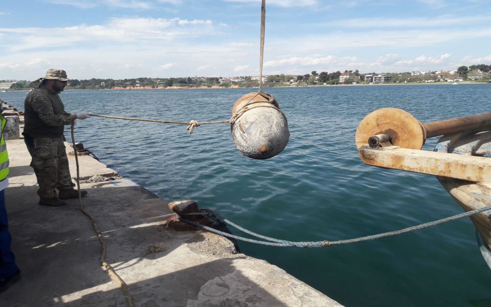 Θεσσαλονίκη: Εξουδετέρωση νάρκης από ομάδα της διοίκησης Υποβρυχίων Καταστροφών (φωτογραφίες)-1