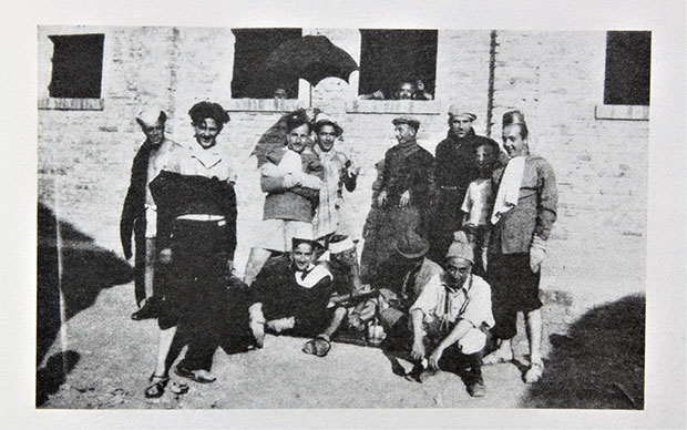 Στρατόπεδα συγκέντρωσης, οι άγνωστοι όμηροι-2