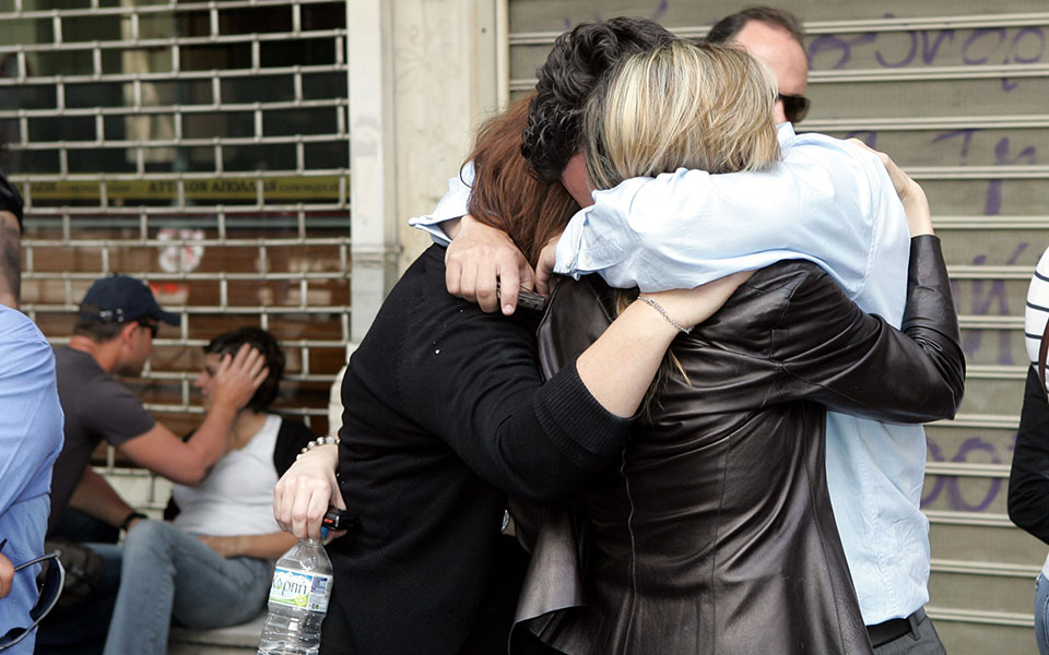 Οι φωτογραφίες που αποτύπωσαν την τραγωδία της Marfin-4