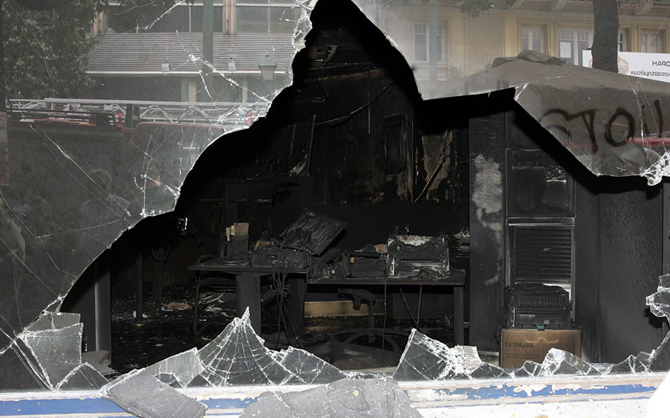 Οι φωτογραφίες που αποτύπωσαν την τραγωδία της Marfin-5