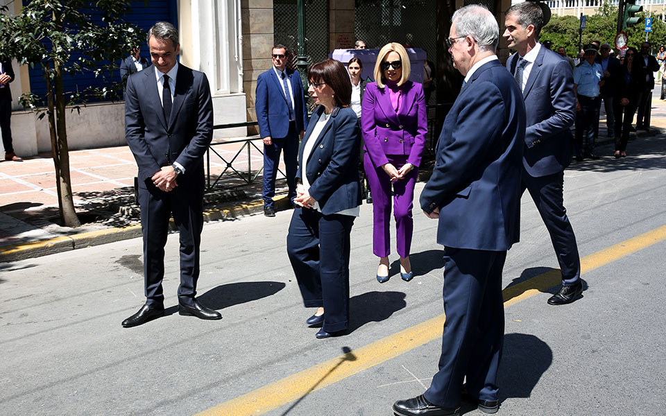 Φόρος τιμής στα θύματα της Marfin-5