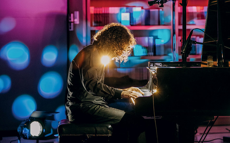 Ο πολιτισμός στο ύψος του-2