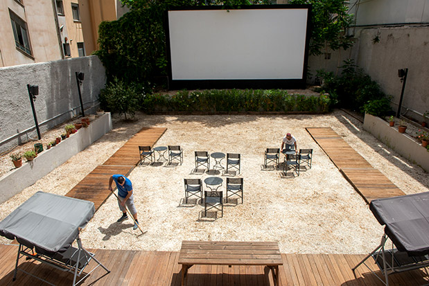 Ανοίγουμε!-1