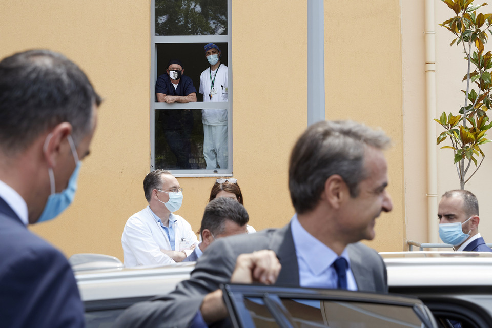 Επίσκεψη Μητσοτάκη στο νοσοκομείο ΑΧΕΠΑ της Θεσσαλονίκης (φωτογραφίες)-3