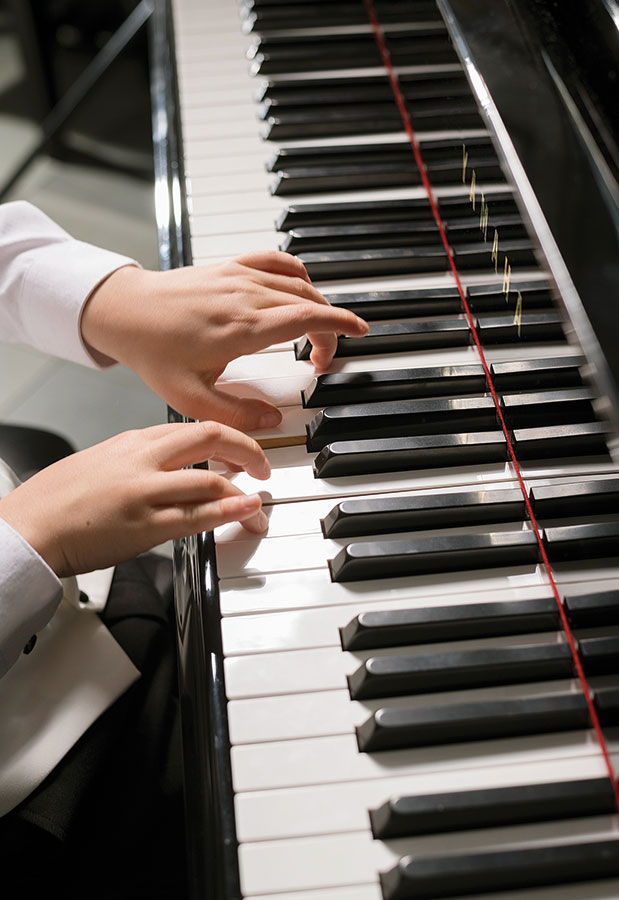 Στέλιος Κερασίδης: Ο μικρός μεγάλος πιανίστας-2