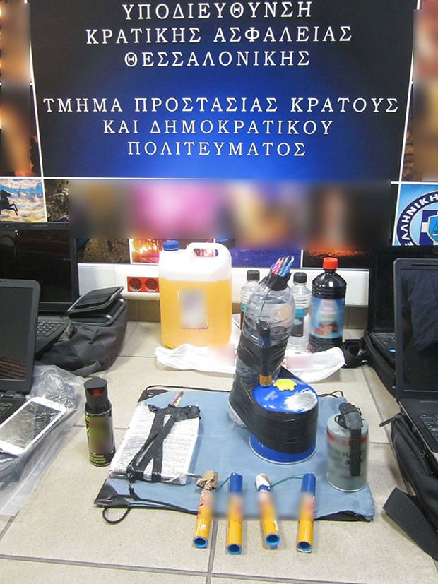 Συνελήφθησαν την ώρα που έβαζαν γκαζάκια σε σπίτι πρώην υπουργού της ΝΔ στη Θεσσαλονίκη-1