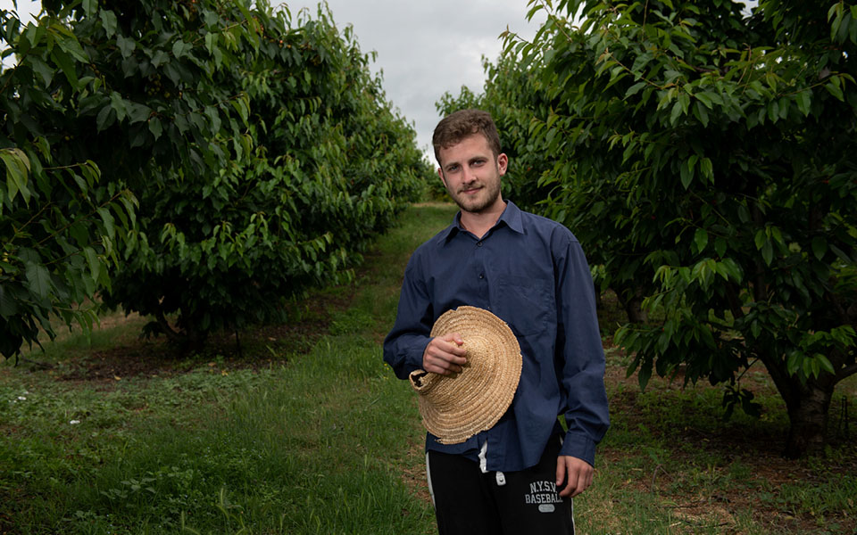 Στο “Κ” / “ΤΑΞΙΔΙΑ”, σήμερα με την Καθημερινή, πέντε καταξιωμένοι Έλληνες εικονογράφοι ζωγραφίζουν αποκλειστικά το πιο απρόβλεπτο καλοκαίρι της ζωής μας.-6