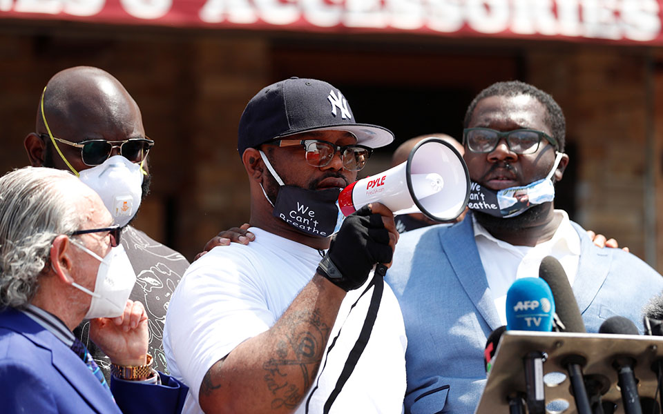 Ο Τζορτζ Φλόιντ μέσα από τα λόγια των δικών του ανθρώπων – Οι τελευταίες στιγμές του-5