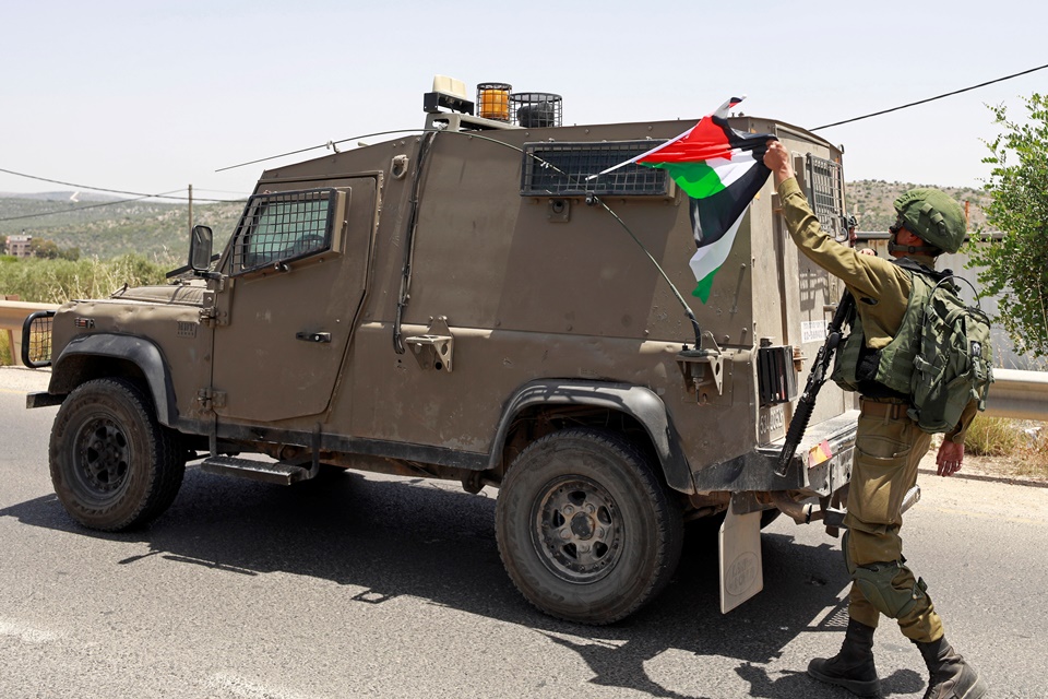 Χιλιάδες Παλαιστίνιοι στους δρόμους κατά των εποικισμών- Φόβοι για νέα ιντιφάντα (φωτογραφίες)-2