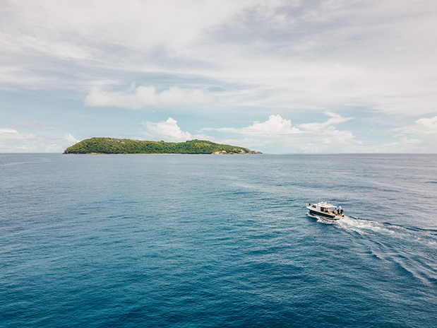 H BLANCPAIN στη νήσο Fregate-1