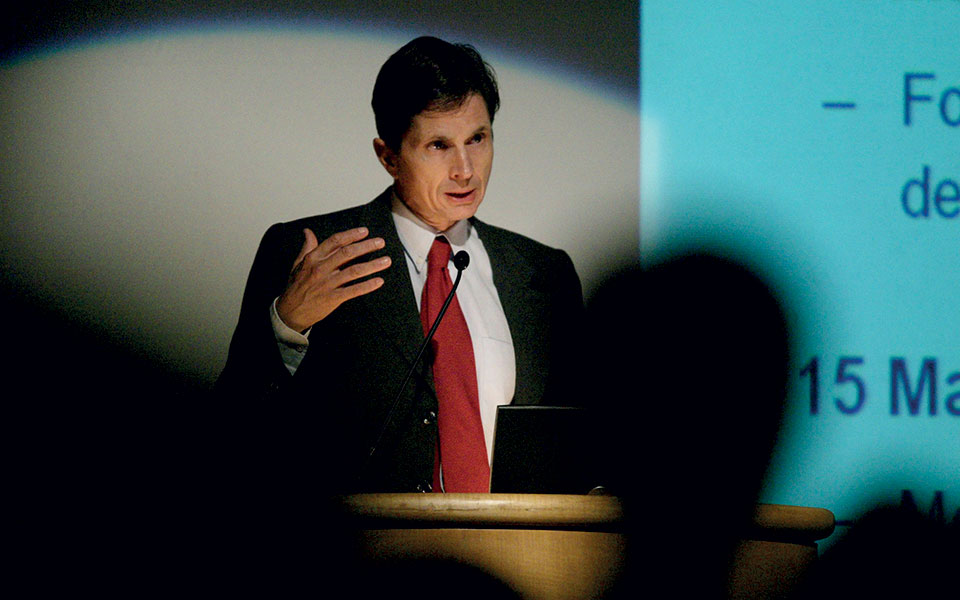 Ο γολγοθάς για το εμβόλιο-3