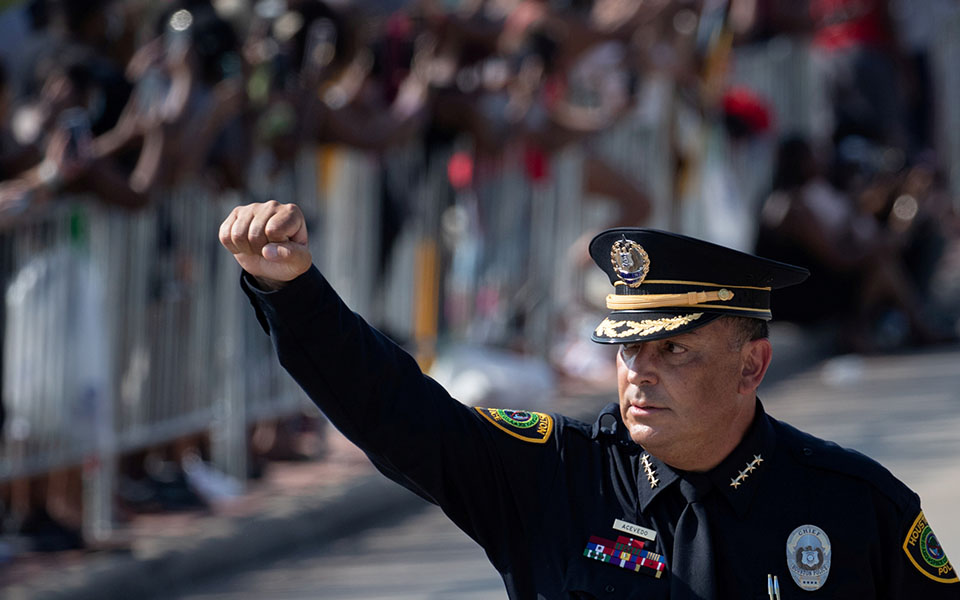 «Αντίο, Τζορτζ» εν μέσω αναβρασμού – Συγκίνηση στην κηδεία του Φλόιντ (φωτογραφίες-βίντεο)-4