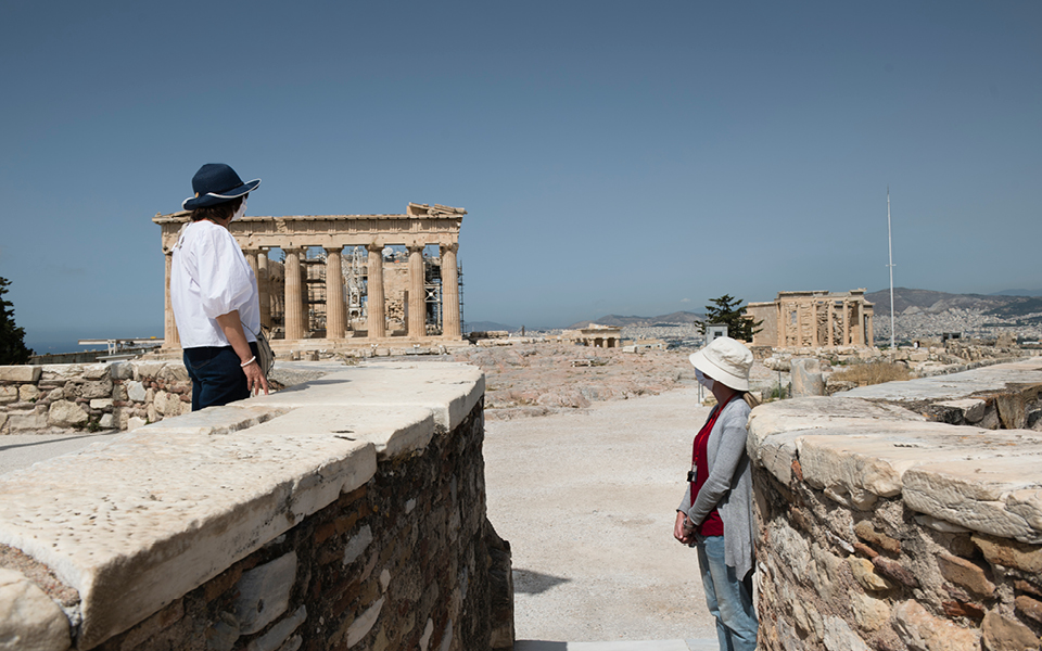 Στο “Κ” / “ΤΑΞΙΔΙΑ”, αυτή την Κυριακή, πως η Βουλή τα έβαλε με την πανδημία και την κέρδισε-4