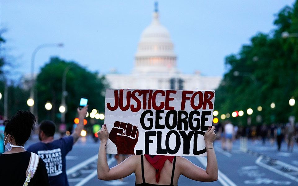 Διαβάστε στην «Καθημερινή της Κυριακής»-5