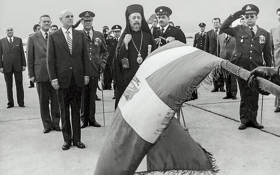 Διαβάστε στην «Καθημερινή της Κυριακής»-6