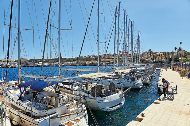 Γνωριμία με τη Λαυρεωτική-2